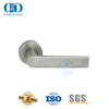 Manija de puerta con palanca de acero inoxidable 304 de curva única con roseta redonda-DDTH043-SSS