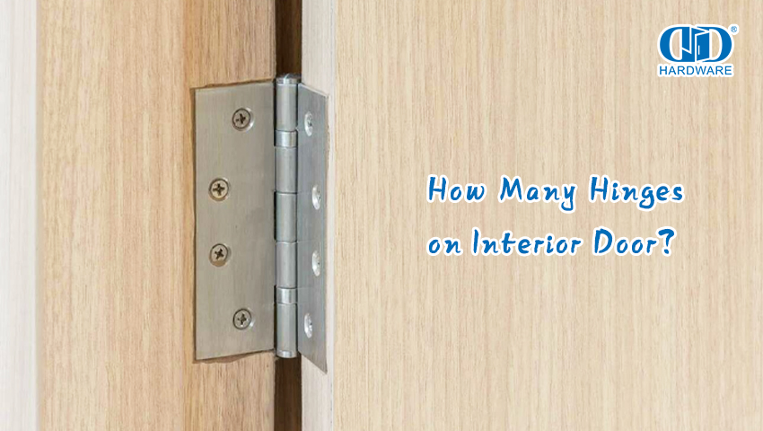 ¿Cuántas bisagras hay en la puerta interior?