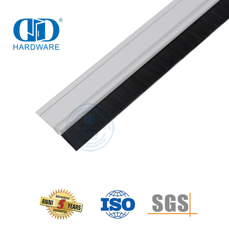 Anylon Sello de cepillo Portador de aluminio Autoadhesivo Sello de barrido de puerta corredera a prueba de aire frío automático-DDBS004