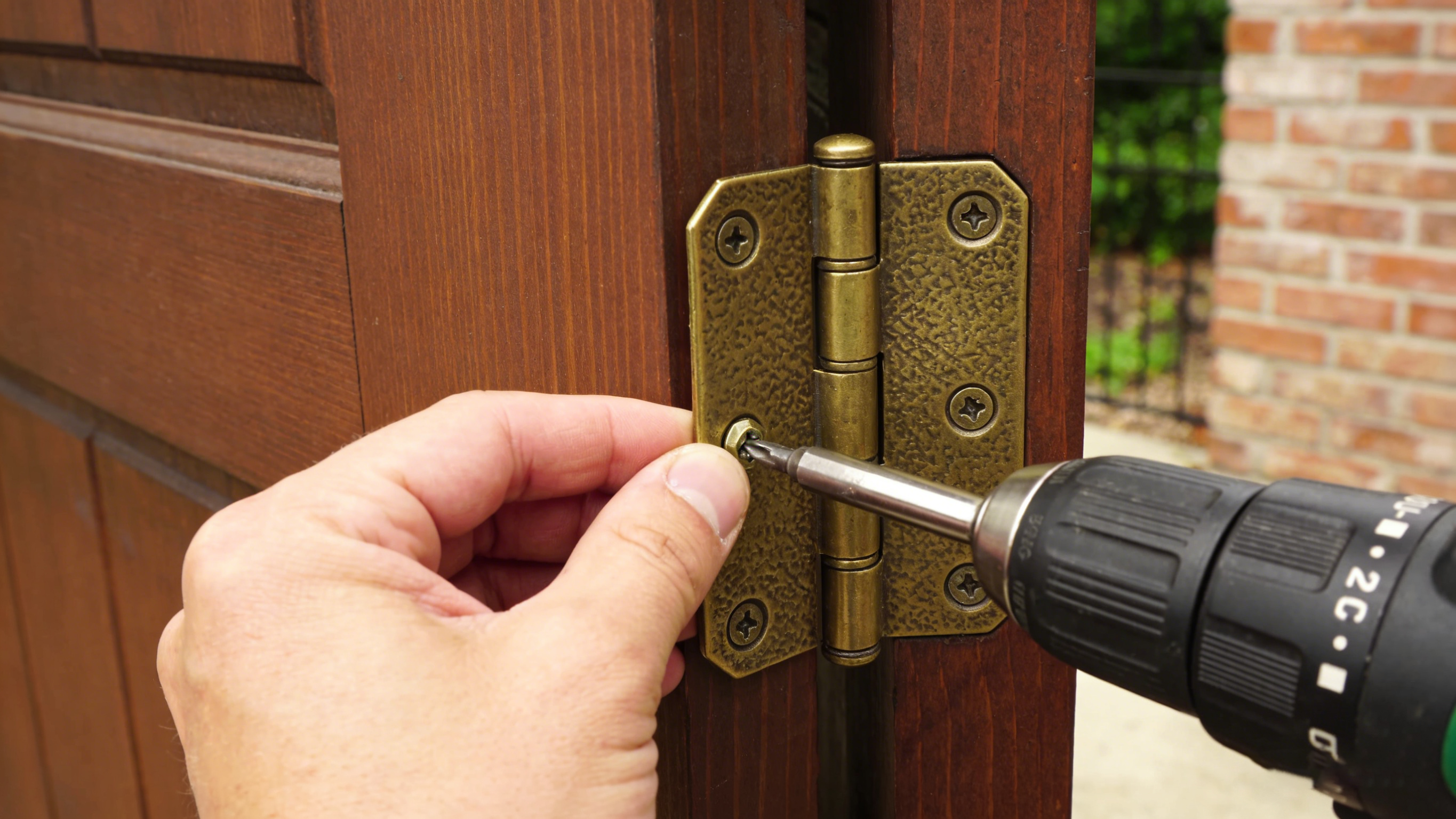 Bisagras de puertas exteriores