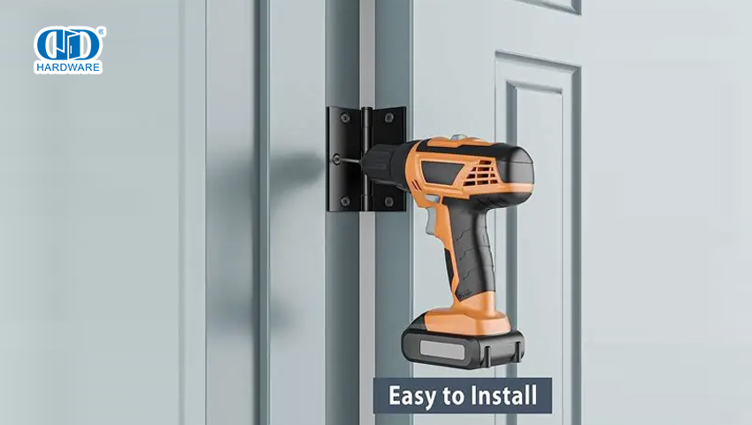 ¿Cómo ajustar las bisagras en la puerta exterior?